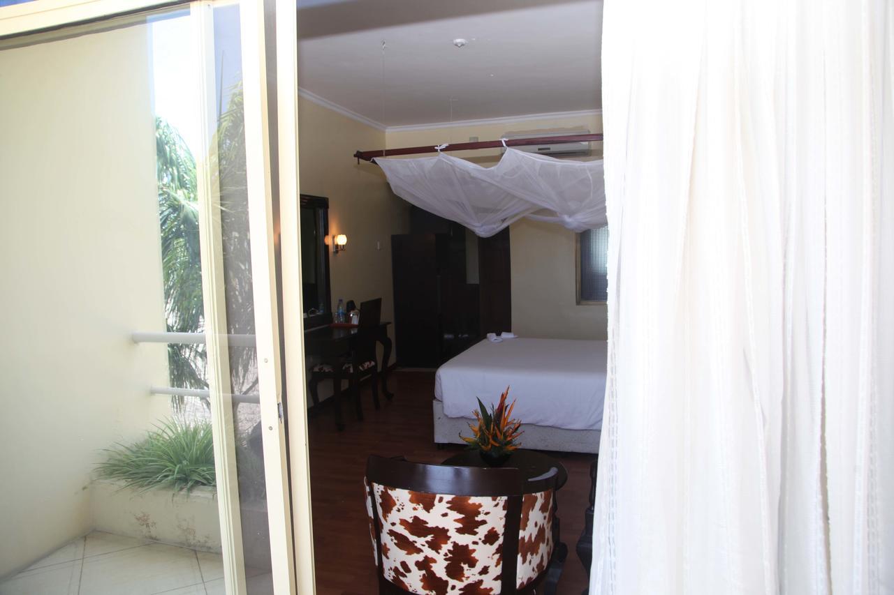 Giraffe Ocean View Hotel Νταρ ες Σαλάμ Εξωτερικό φωτογραφία